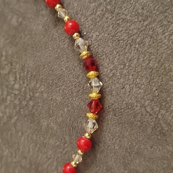 𝅺HANDMADE Red Coral Gold Swarovski Crystal Beaded Valentine's Necklace - Picture 2 of 9